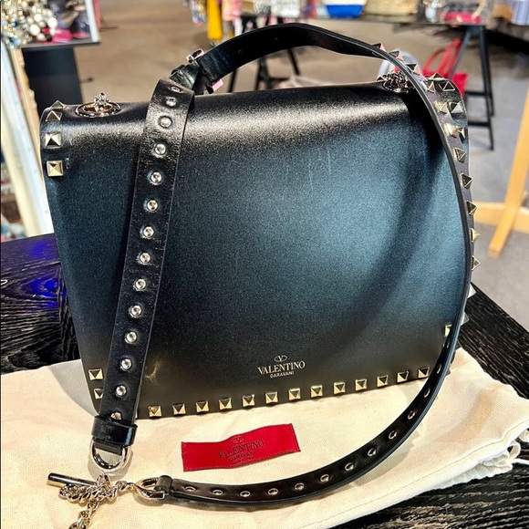 VALENTINO GARAVANI NWT BLACK LEATHER ROCK STAR GOLD STUDDED SHOULDER BAG - Picture 11 of 14